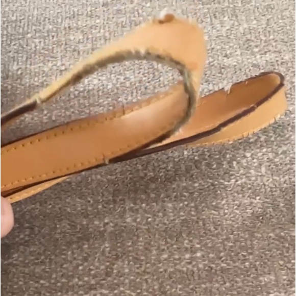 Louise Vuitton leather comparison - Picture 3 of 6